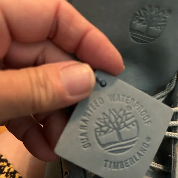 Timberland 6 Inch Premium 'Sky Blue' These are 6.5 in Boys/Mens & Fits Women 8.5 - Picture 11 of 15